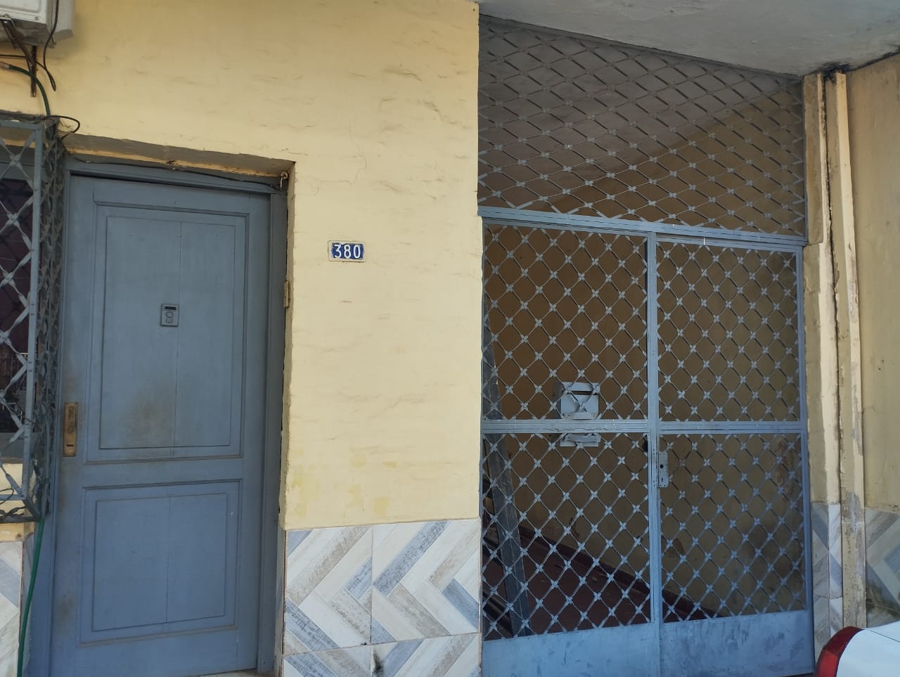 A 70 m de la Embajada de EE. UU