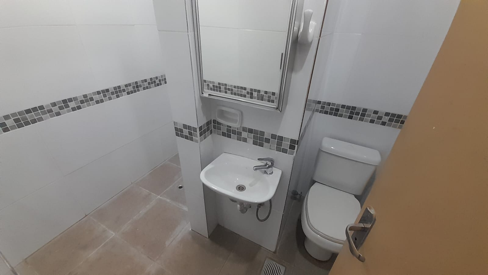 Alquilo!! Departamento  2 Dormitorios Piscina y Quincho 📍Avda. Kubitchek Zona Seminario Asunción.