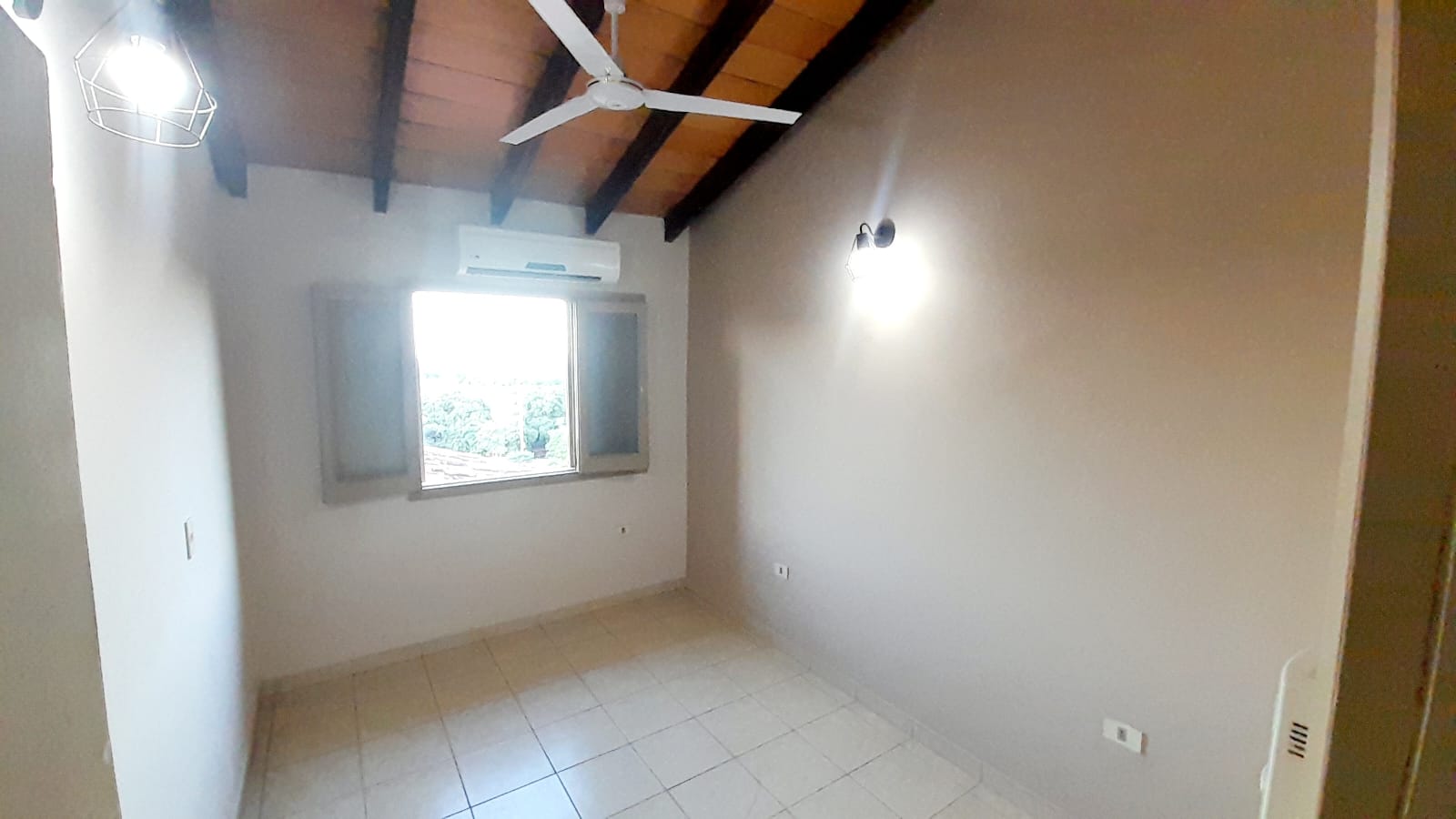 Alquilo!! Departamento  2 Dormitorios Piscina y Quincho 📍Avda. Kubitchek Zona Seminario Asunción.